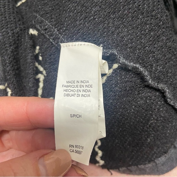 Lucky Bliss Women’s Cardigan Size S Grey Embroidered Aztec Print Boho Light - Picture 6 of 8